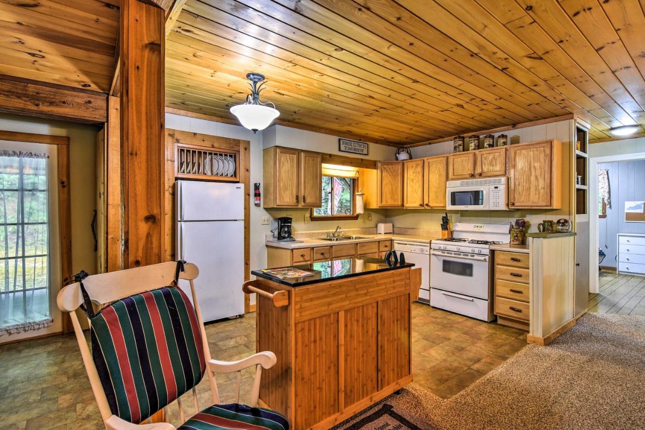 Robbinsville Cabin With Deck 3 Mi To Fontana Lake! Exterior foto